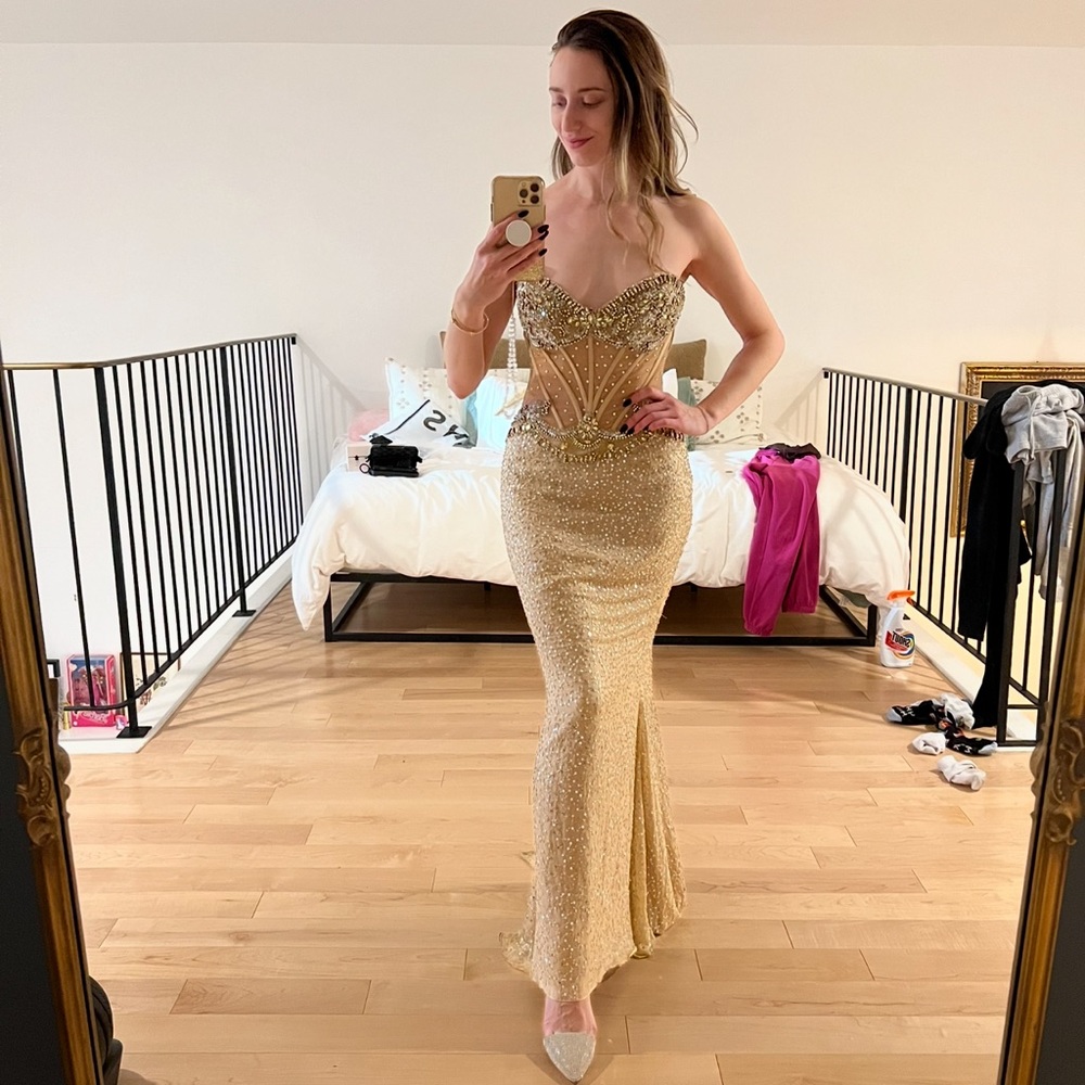 Sherri Hill Gold Prom Dress - Picture 9 of 10